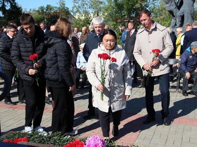 В Нарьян-Маре почтили память погибшего экипажа буксира «Комсомолец»